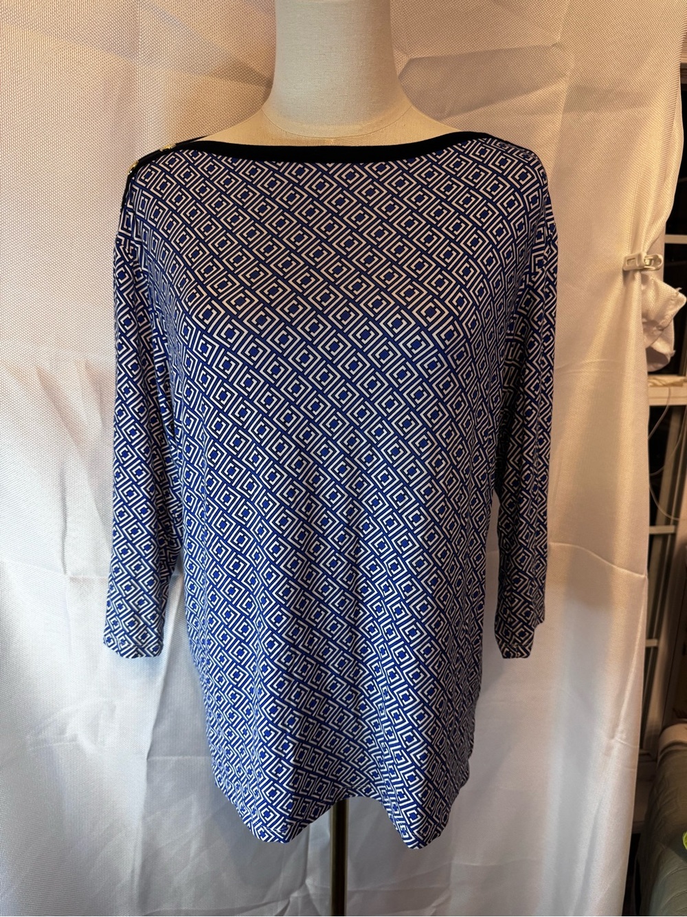 Liz Claiborne Blue and White Diamond-Print Boatneck Top